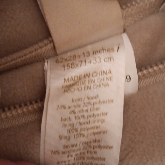 Pottery Barn  Luxurious Tan Faux Fur Sleeping Bag - Picture 12 of 14